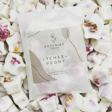 Load image into Gallery viewer, Lychee + Peony Botanical Wax Melts
