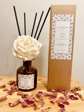Load image into Gallery viewer, Lychee + Peony Flower Reed Diffuser
